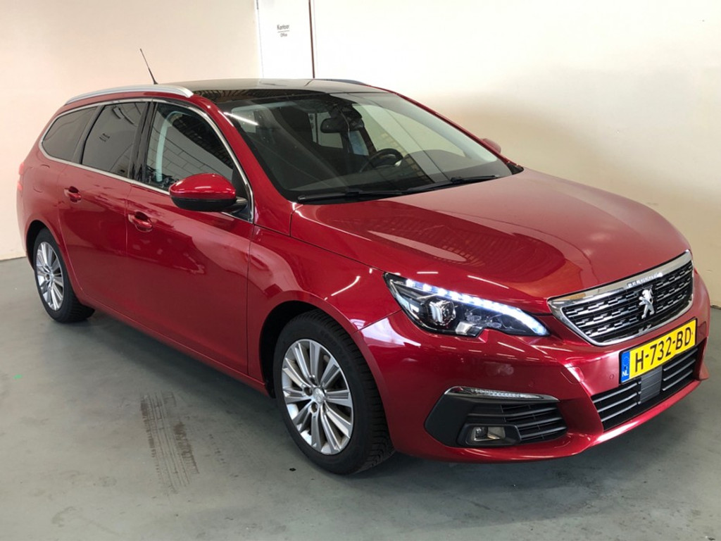 Peugeot 308 SW 1.2 PureTech Blue Lease Premium