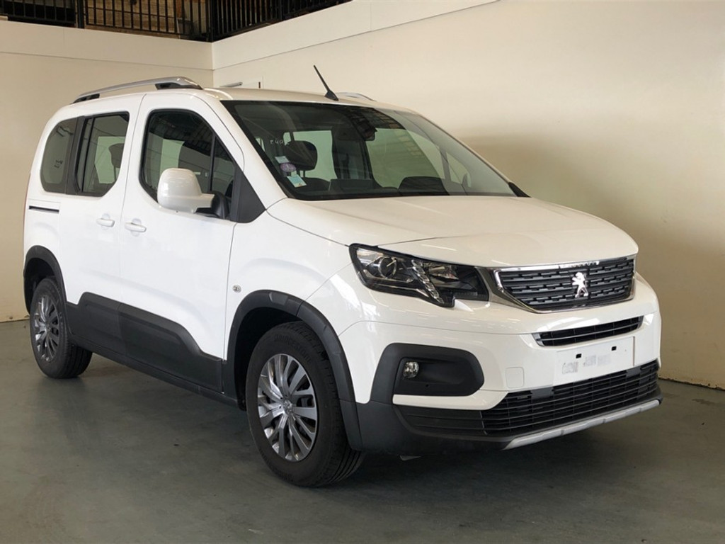 Peugeot Rifter 1.2 110PK Allure