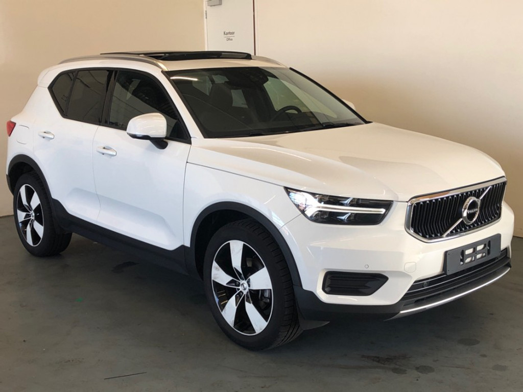Volvo XC40 1.5 T3 Momentum Pro Aut. Pano