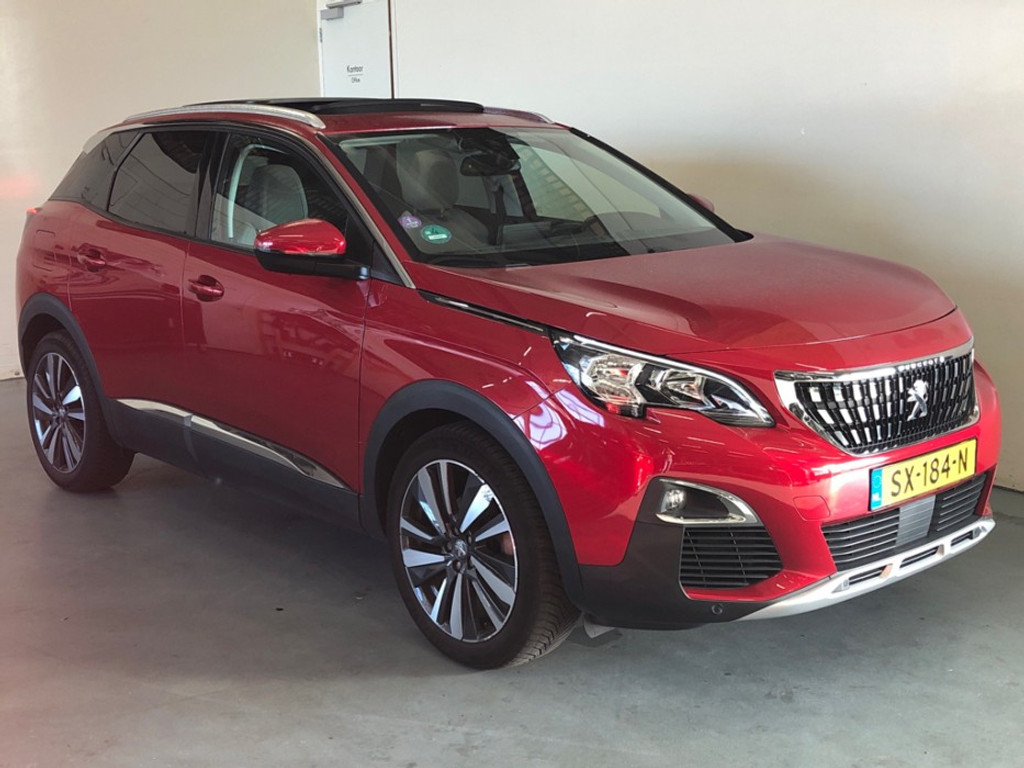 Peugeot 3008 1.2 PureTech Allure Pano